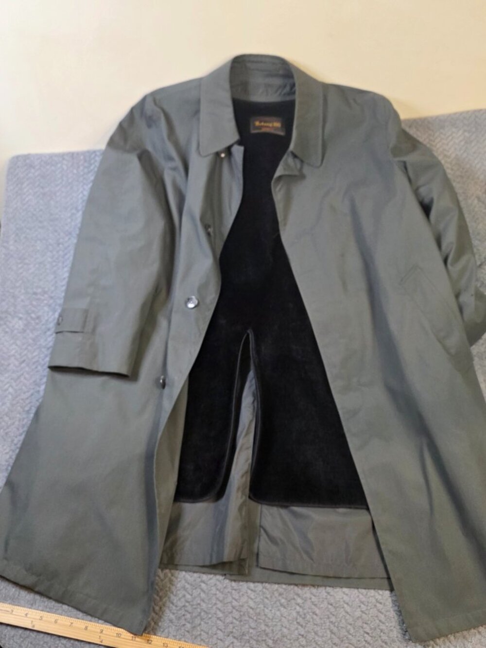 Vintage Botany 500 Mens 44 Short Gray Trench Coat USA Deep Pile Lined Jacket